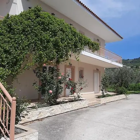 Holiday home Mona